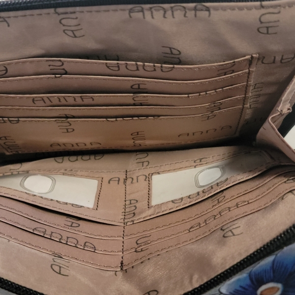 Anuschka Hand Painted Leather Crossbody Bag - Picture 7 of 9